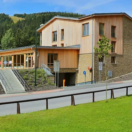 아파트 Medvedin 331/110 *